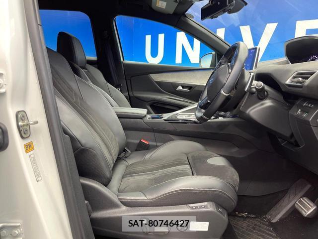 Peugeot 3008 2021-05 8872644-8