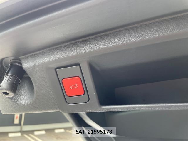 Peugeot 308 2023-05 8872598-14
