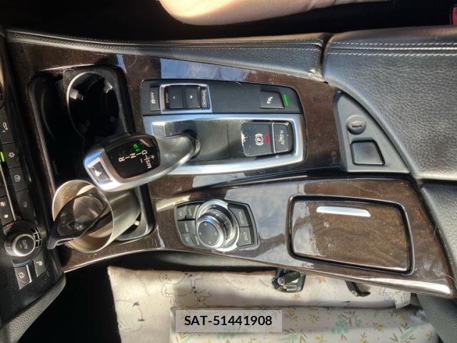 Bmw 5 SERIES 2011-05 8873325-19