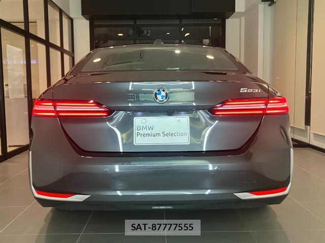 Bmw 5 SERIES 2024-03 8874740-7