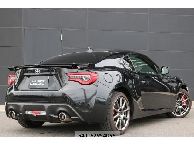 Toyota 86 2020-12 8872784-1