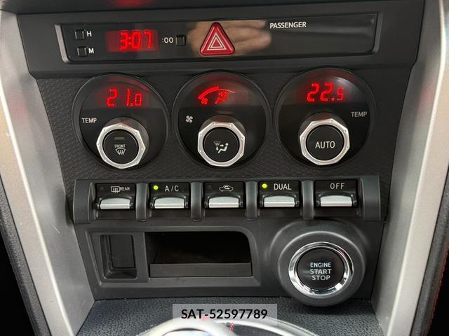 Toyota 86 2015-05 8873913-16
