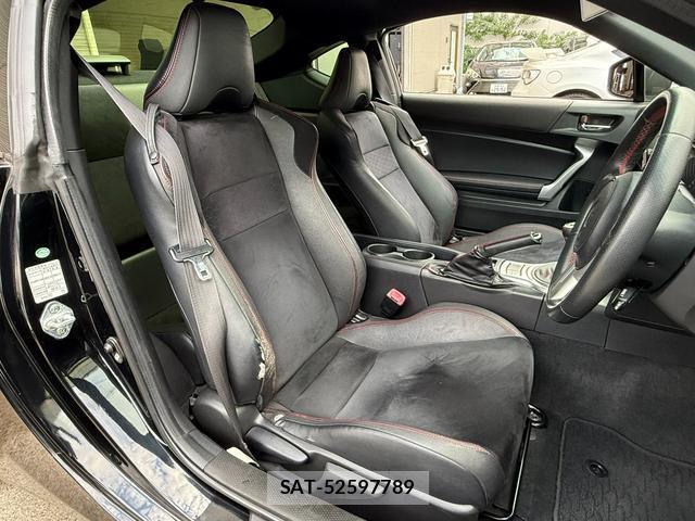 Toyota 86 2015-05 8873913-3