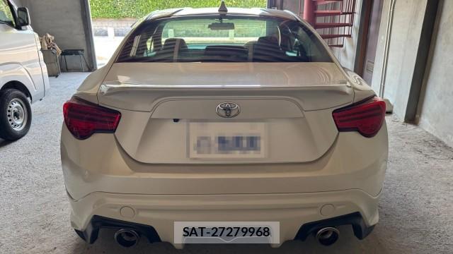 Toyota 86 2013-10 8874461-1