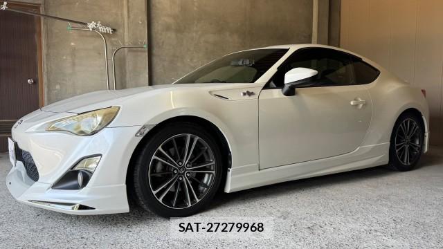 Toyota 86 2013-10 8874461-10