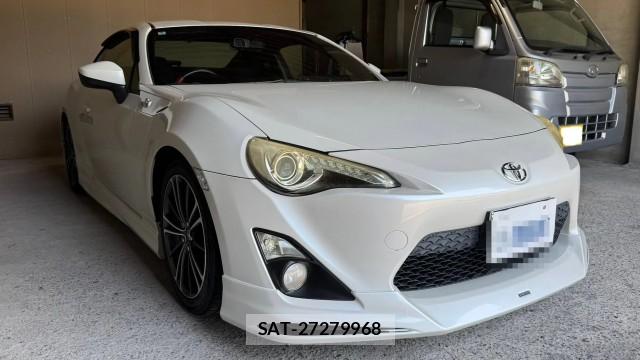 Toyota 86 2013-10 8874461-11