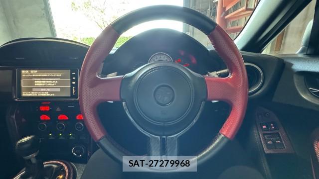 Toyota 86 2013-10 8874461-16