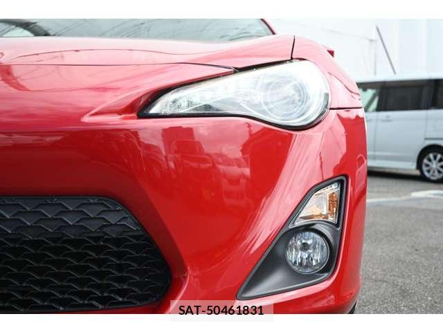 Toyota 86 2013-08 8874642-13