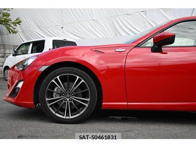 Toyota 86 2013-08 8874642-9