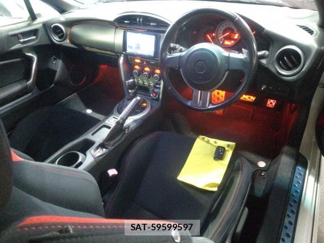 Toyota 86 2013-05 8874781-2