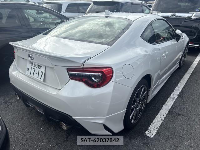 Toyota 86 2021-04 8875152-5