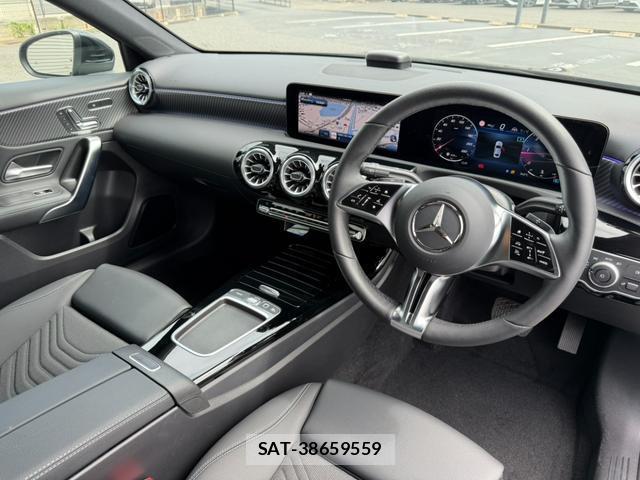 Mercedes Benz A-CLASS 2025-06 8872789-1