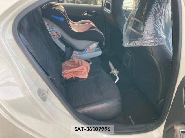 Mercedes Benz A-CLASS 2013-09 8873470-17