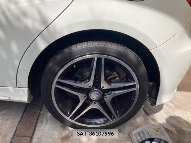 Mercedes Benz A-CLASS 2013-09 8873470-6