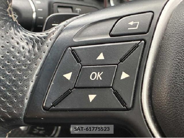 Mercedes Benz A-CLASS 2013-09 8873631-10