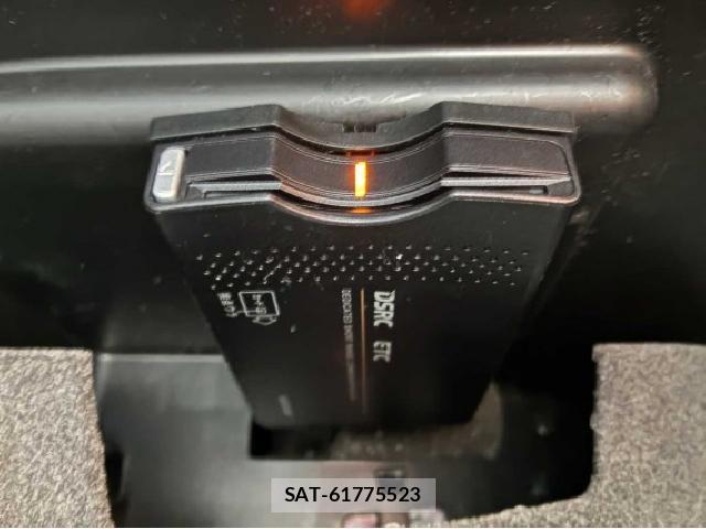 Mercedes Benz A-CLASS 2013-09 8873631-15