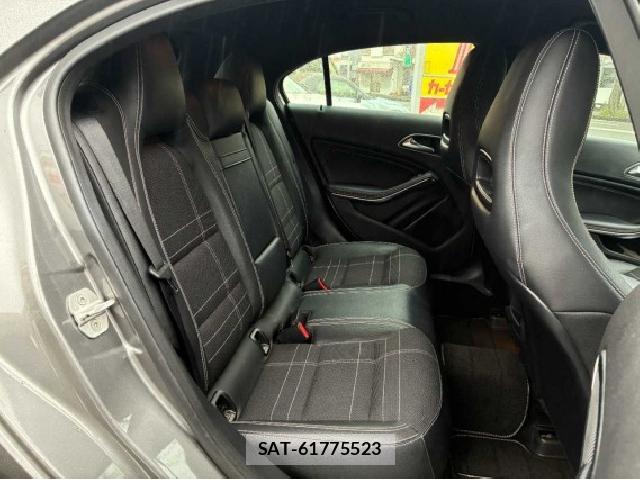 Mercedes Benz A-CLASS 2013-09 8873631-2