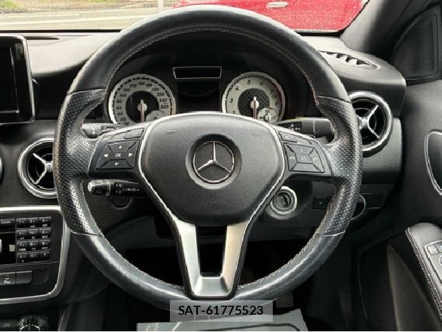 Mercedes Benz A-CLASS 2013-09 8873631-3