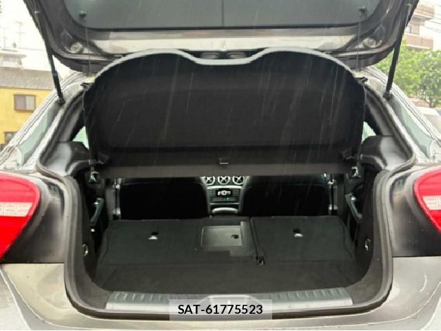 Mercedes Benz A-CLASS 2013-09 8873631-7