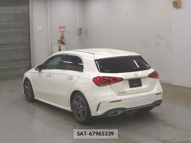Mercedes Benz A-CLASS 2021-09 8874509-4