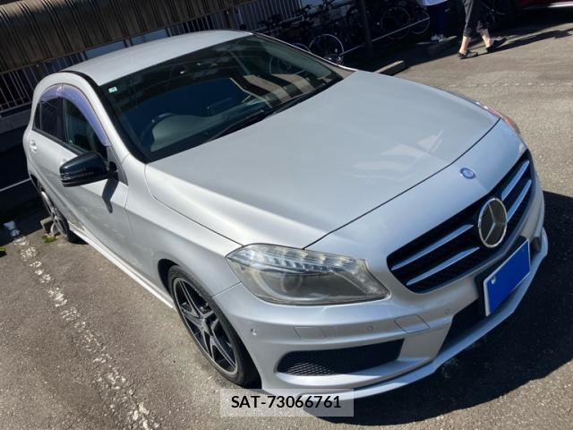 Mercedes Benz A-CLASS 2013-06 8875691-0