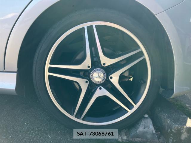 Mercedes Benz A-CLASS 2013-06 8875691-6