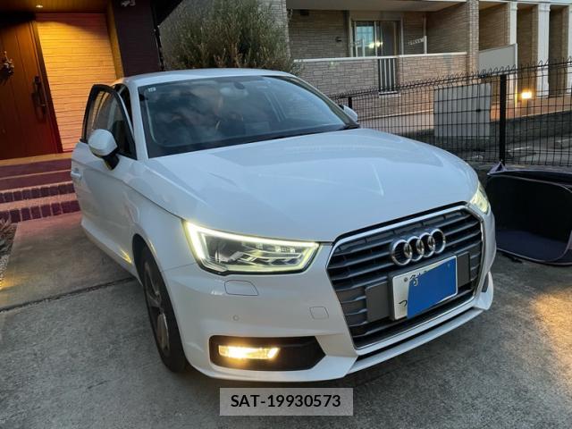 Audi A1 2017-10 8873336-0