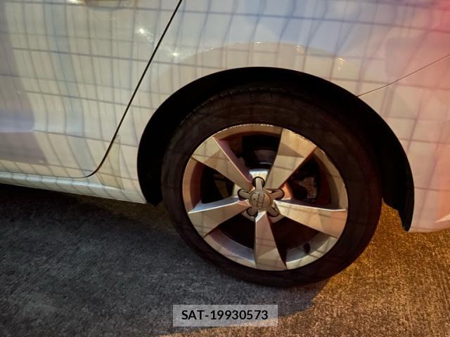 Audi A1 2017-10 8873336-11