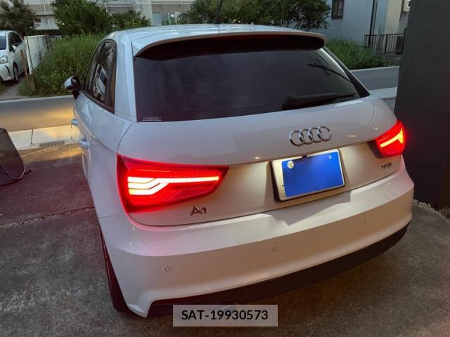 Audi A1 2017-10 8873336-13
