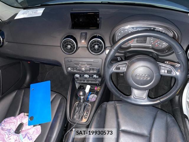Audi A1 2017-10 8873336-3