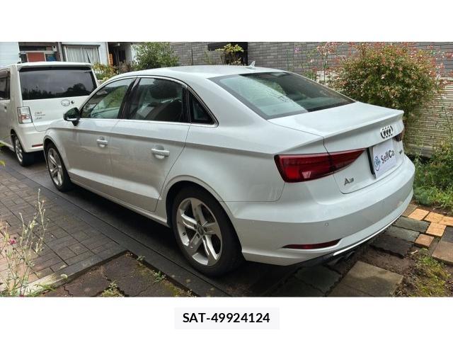 Audi A3 SEDAN 2017-09 8874862-12
