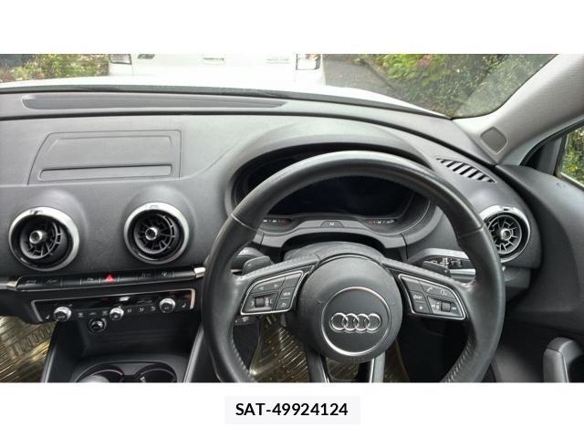 Audi A3 SEDAN 2017-09 8874862-16