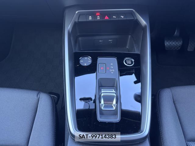 Audi A3 2021-08 8872669-11