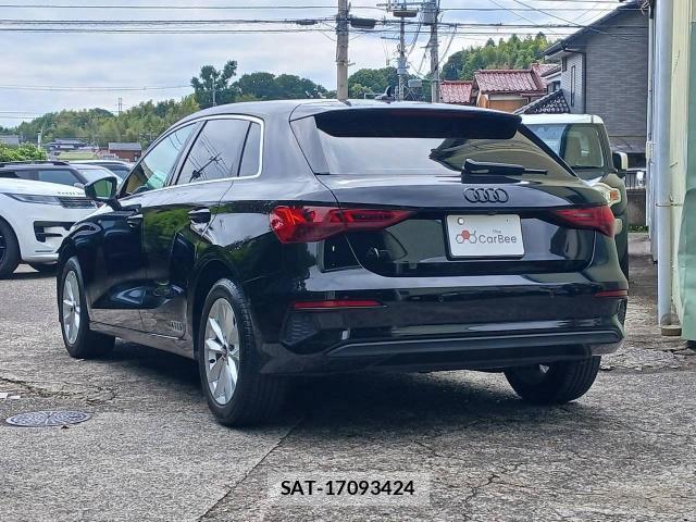 Audi A3 2021-09 8875019-1