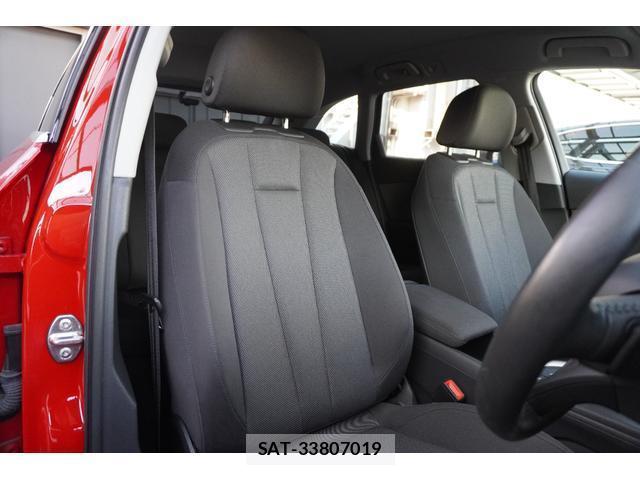 Audi A4 2016-09 8875862-19