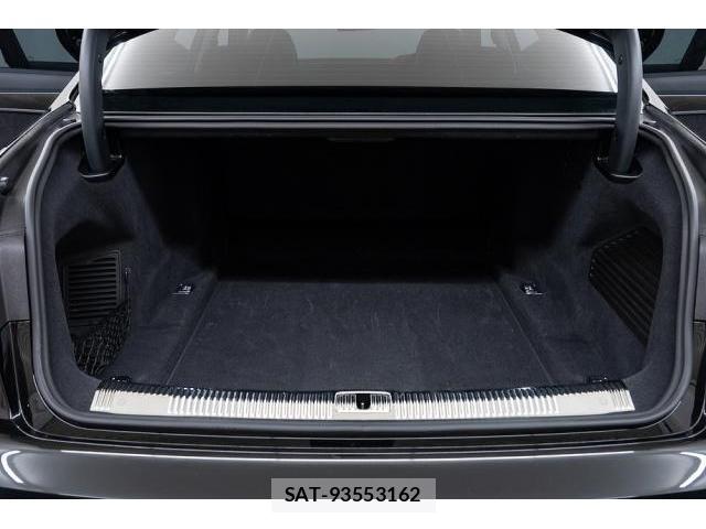 Audi A8 2018-11 8874326-15