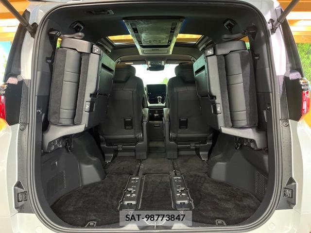 Toyota ALPHARD HYBRID 2023-12 8873231-12