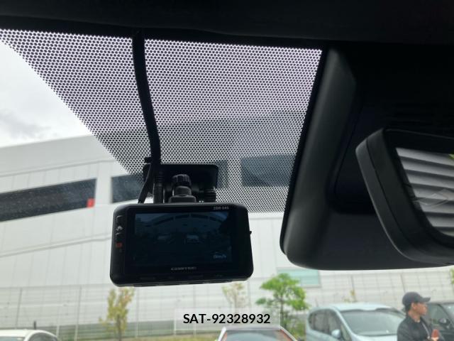 Toyota ALPHARD HYBRID 2023-09 8875616-19