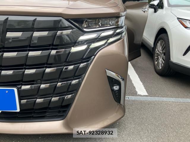 Toyota ALPHARD HYBRID 2023-09 8875616-2