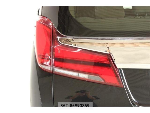 Toyota ALPHARD 2020-07 8872658-18
