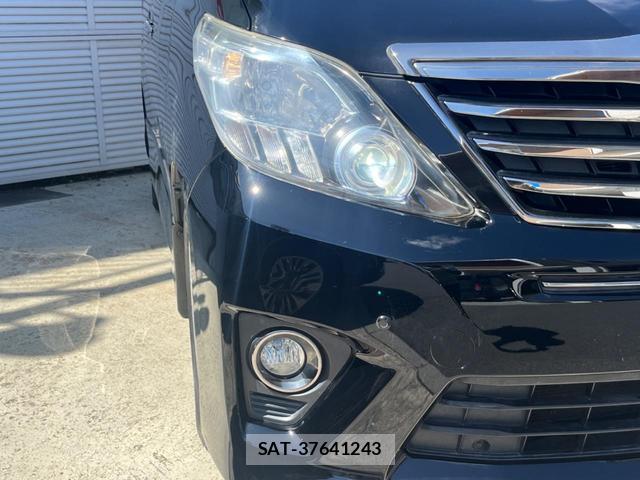 Toyota ALPHARD 2013-10 8872705-12