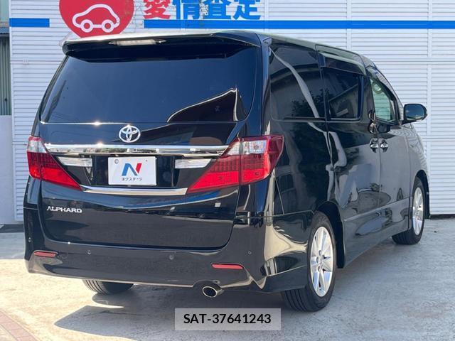 Toyota ALPHARD 2013-10 8872705-17