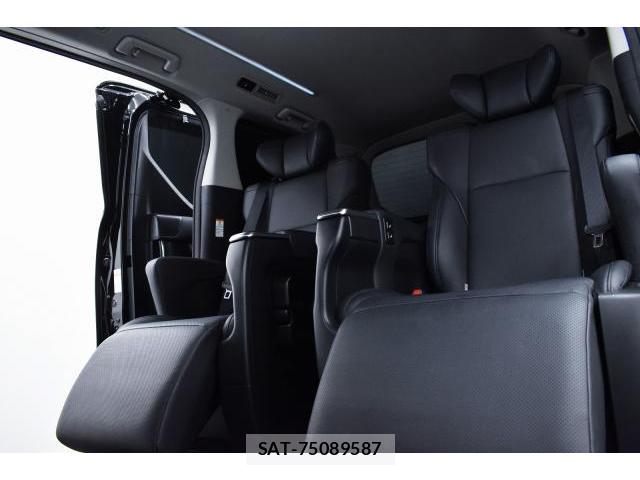 Toyota ALPHARD 2018-05 8874069-3