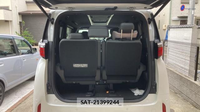 Toyota ALPHARD 2024-06 8874439-17