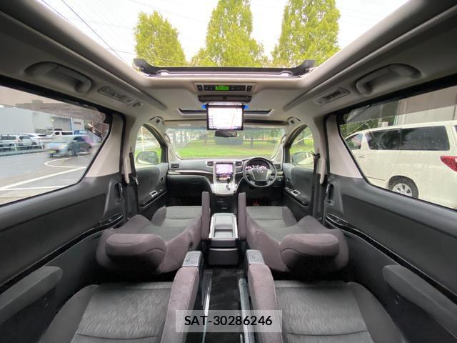 Toyota ALPHARD 2013-10 8875470-2