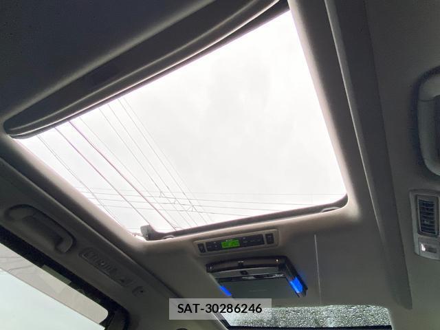 Toyota ALPHARD 2013-10 8875470-3