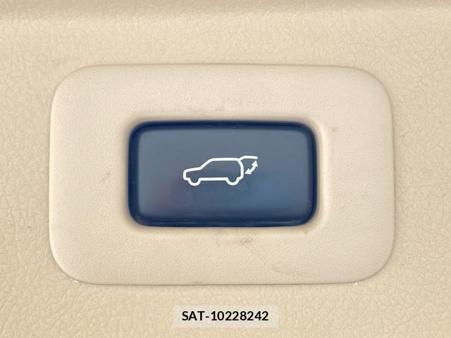 Toyota ALPHARD 2013-05 8875473-16