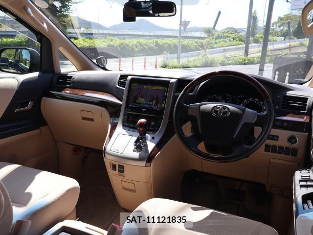 Toyota ALPHARD 2014-02 8875885-1