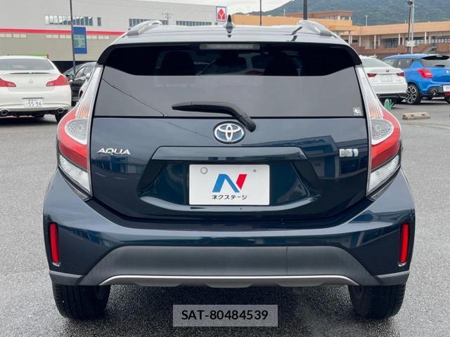 Toyota AQUA 2017-11 8872579-15
