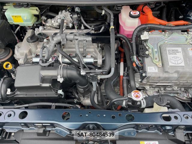 Toyota AQUA 2017-11 8872579-17